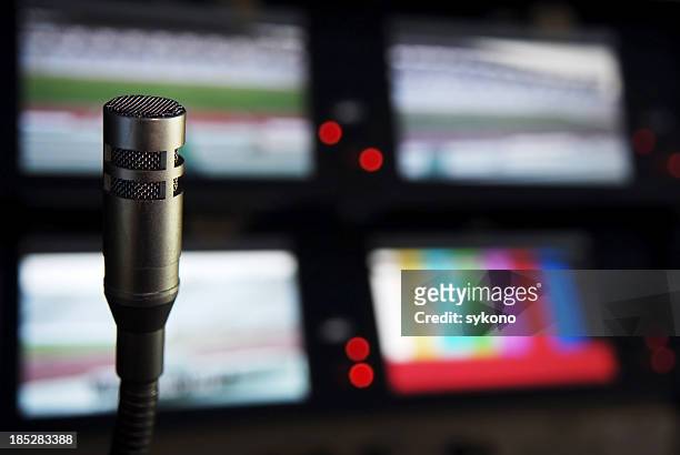 broadcasting studio - reality tv stock pictures, royalty-free photos & images