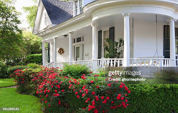 southern hause mit veranda - alabama stock-fotos und bilder