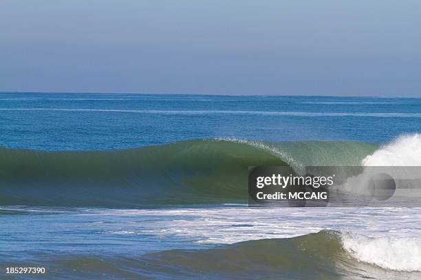 california wave - hermosa beach stockfoto's en -beelden