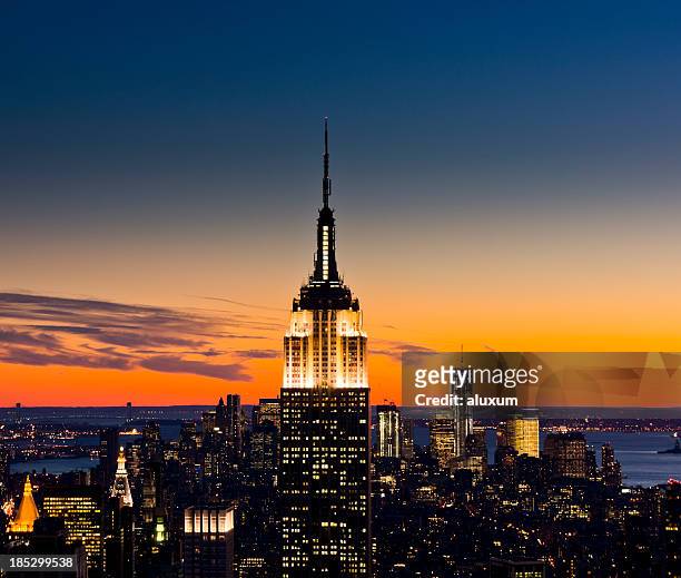 la ciudad de nueva york - empire state building fotografías e imágenes de stock