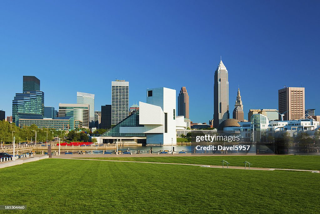 Cleveland skyline and park