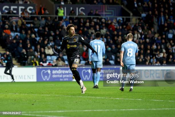 Samuel Edozie of Southampton wheels away after scoring to make it 1-1 during the Sky Bet Championship match between Coventry City and Southampton FC...