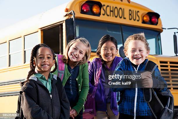 children standing outside school bus - native korean 個照片及圖片檔