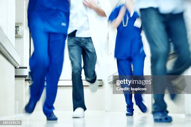emergency action - medical response team stock pictures, royalty-free photos & images