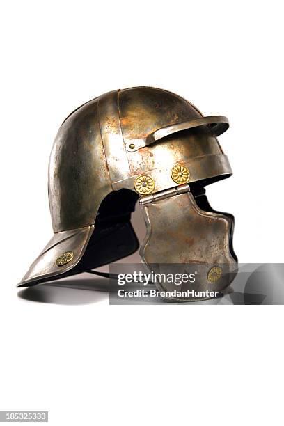 warriors geschichte - traditioneller helm stock-fotos und bilder