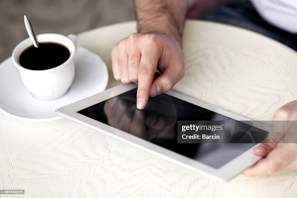 Scaricabarile su digital tablet