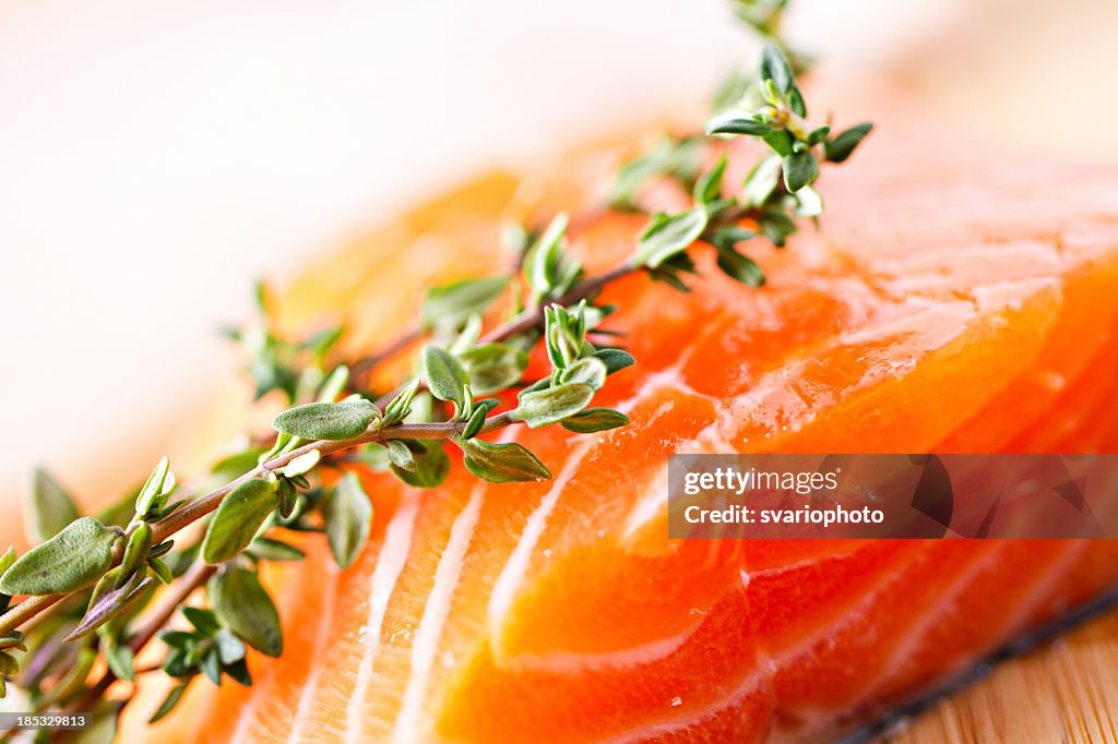 Filetto di salmone crudo