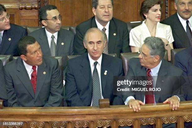 The presidents Hugo Chavez of Venezuela, Fernando de la Rua of Argentina, and Henrique Fernando Cordoso of Brazil, speak 01 March 2000 in the...