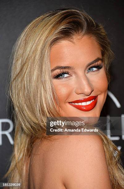 112 Keyara Stock Photos, High-Res Pictures, and Images - Getty Images