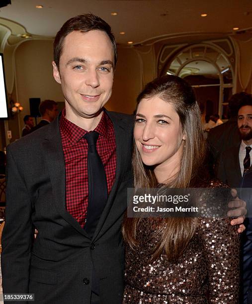 Actors Jim Parsons and Mayim Bialik attend the 9th Annual GLSEN Respect Awards at Beverly Hills Hotel on October 18, 2013 in Beverly Hills,...