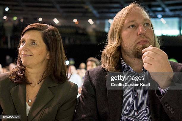 Katrin Goering-Eckardt , newly elected German Greens Party Bundestag faction co-leader, and Anton Hofreiter , newly elected German Greens Party...