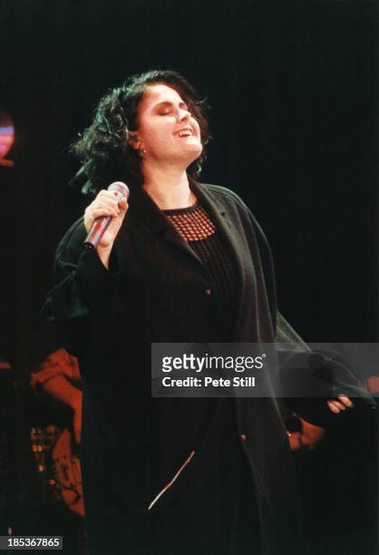 Alison Moyet performs on stage at 'The Simple Truth' concert in aid of Kurdish Refugees, at Wembley Arena, on May 12th, 1991 in London, England.