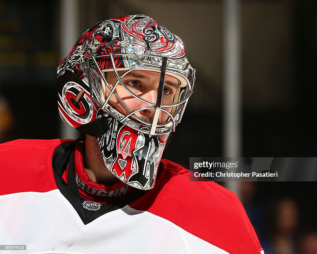 Carolina Hurricanes v New York Islanders