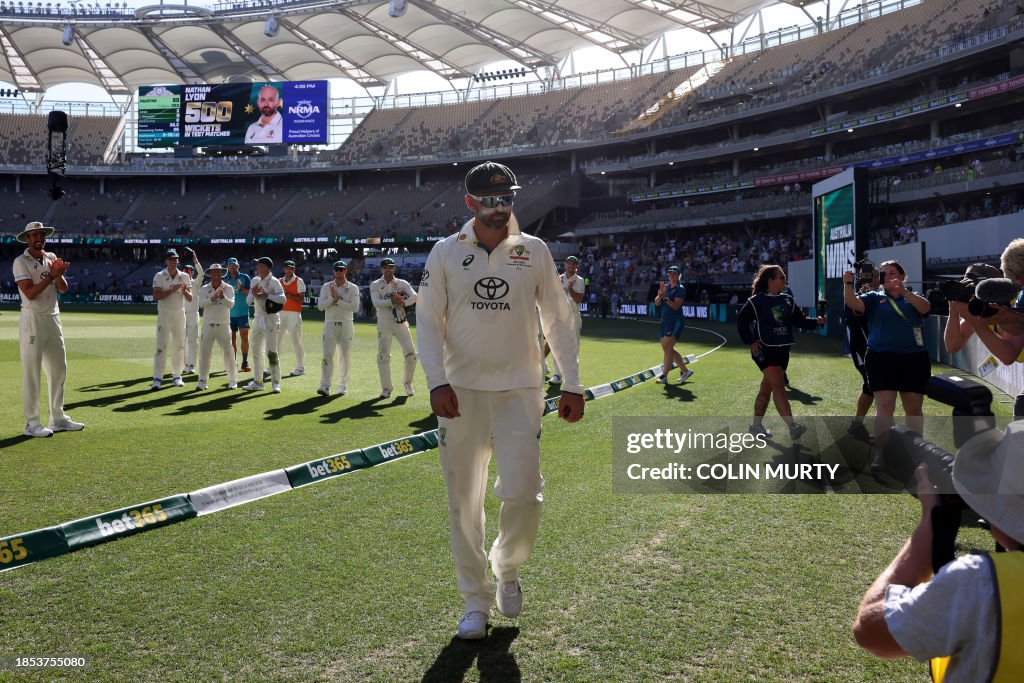 CRICKET-AUS-PAK-TEST