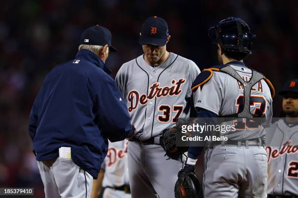Manager Jim Leyland relieves Max Scherzer of the Detroit Tigers in the seventh inning against the Boston Red Sox during Game Six of the American...