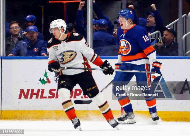 Simon Holmstrom of the New York Islanders celebrates his game-winning shorthanded goal against the Anaheim Ducks at 18:27 of the third period at UBS...