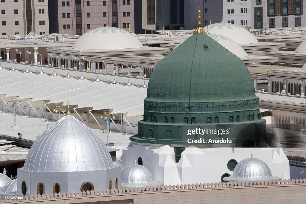 Muslim pilgrims in al-Madinah al-Munawwarah