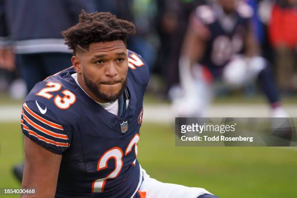 Running back Roschon Johnson of the Chicago Bears warms up prior to an NFL football game against the Detroit Lions at Soldier Field on December 10,...