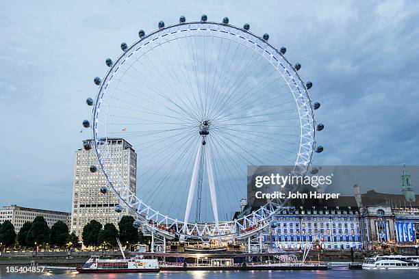 london eye, london, uk - millennium wheel imagens e fotografias de stock