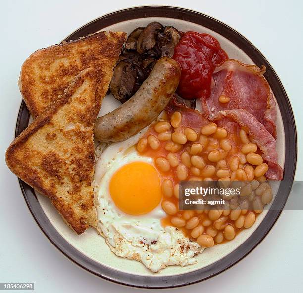 gebratener frühstück - english breakfast stock-fotos und bilder