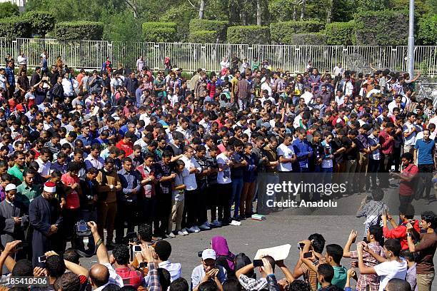 Azhar Rayer Dhuhr Photos and Premium High Res Pictures - Getty Images
