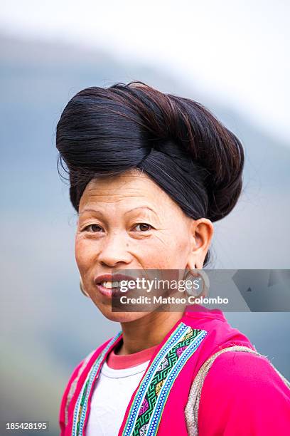 portrait of yao minority woman, guilin, china - guangxi stock pictures, royalty-free photos & images