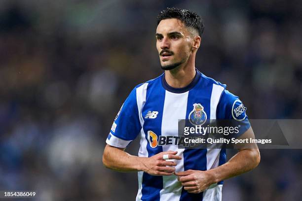 Stephen Eustaquio of FC Porto looks on during the UEFA Champions League match between FC Porto and FC Shakhtar Donetsk at Estadio do Dragao on...