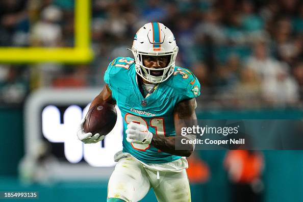Tennessee Titans v Miami Dolphins Tennessee Titans v Miami Dolphins
