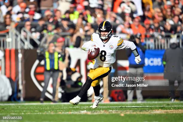 Quarterback Kenny Pickett of the Pittsburgh Steelers runs with the ball during the second quarter against the Cleveland Browns at Cleveland Browns...