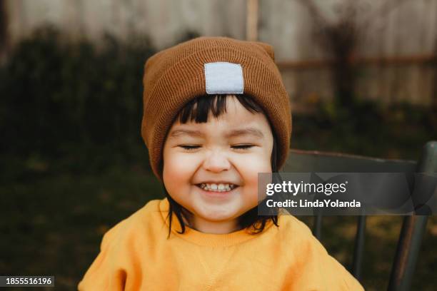 toddler girl smiling - indigenous peoples of the americas stock pictures, royalty-free photos & images
