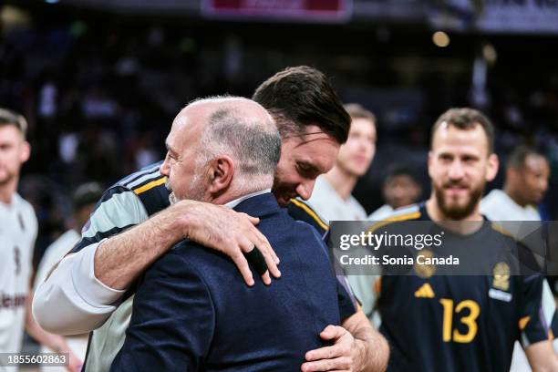 Pablo Laso, coach of FC Bayern Munich greets Rudy Fernandez of Real Madrid prior to the Turkish Airlines EuroLeague Regular Season Round 14 match...