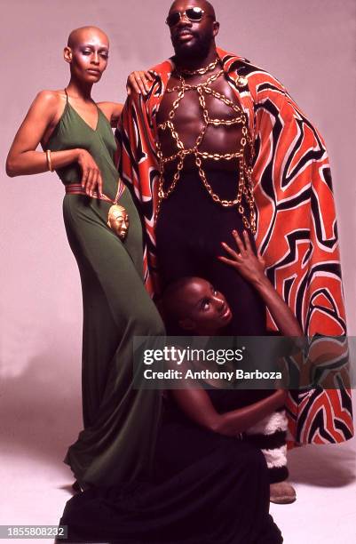 Portrait of American model Pat Evans and musician Isaac Hayes , New York, New York, 1972. The model at bottom I sunidentified. The photo was taken...