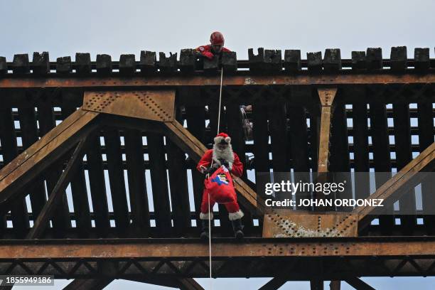 88 Hector Chacon Photos & High Res Pictures - Getty Images