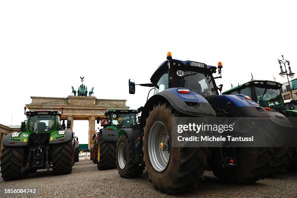 Farmers Protest Against Planned Cut To Fuel Subsidy Farmers Protest Against Planned Cut To Fuel Subsidy