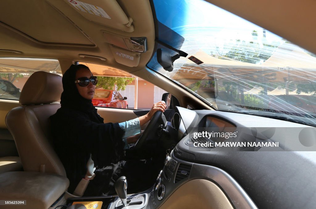 UAE-SAUDI-WOMEN-DRIVING