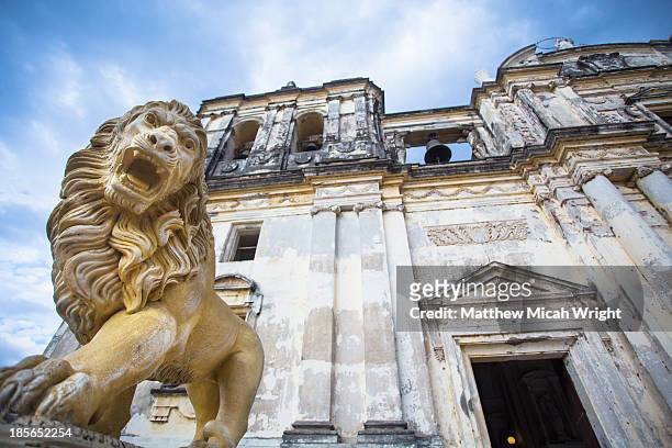 the leon cathedral of leon - nicaragua fotografías e imágenes de stock