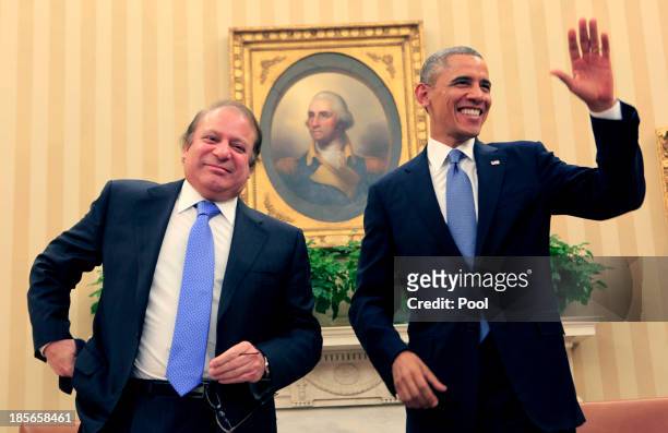 Pakistan Prime Minister Nawaz Sharif meets with U.S. President Barack Obama in the Oval Office of the White House October 23, 2013 in Washington, DC....