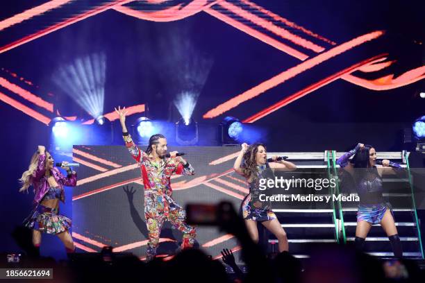Erika Zaba, Óscar Schwebel, Mariana Ochoa and Lidia Ávila of OV7 perform on stage during the last concert of the '30 Años Tour' at Arena Ciudad de...
