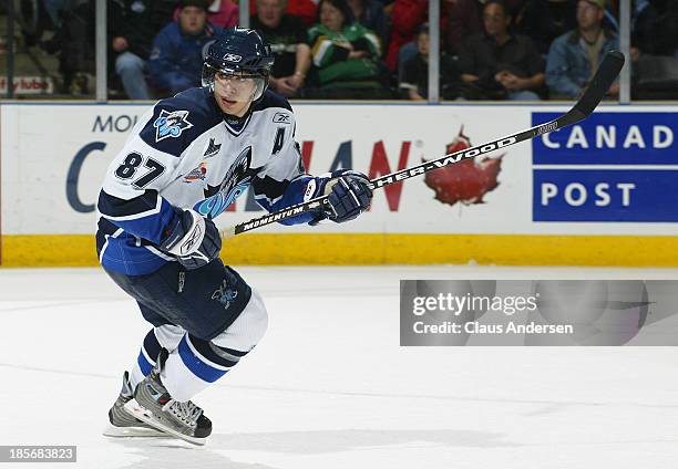 Sidney Crosby of the Rimouski Oceanic skates during the 2005 Mastercard Memorial Cup Tournament on May 22-29, 2005 in London, Ontario, Canada.