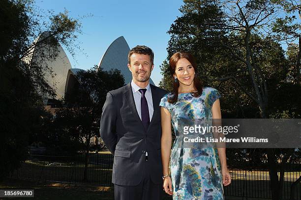 Crown Prince Frederik and Crown Princess Mary of Denmark pose in the gardens of Government House on October 24, 2013 in Sydney, Australia. Prince...