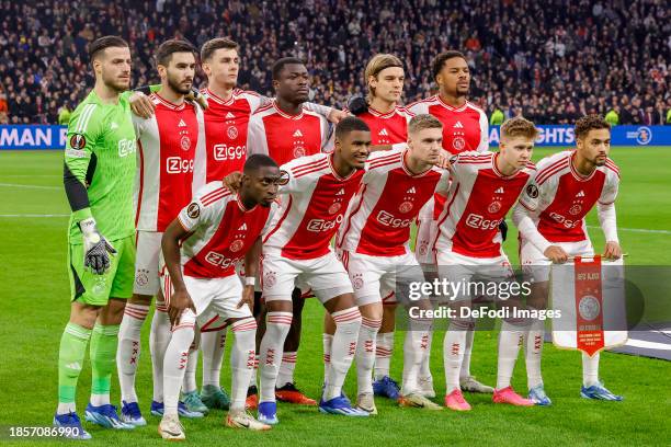 Diant Ramaj of AFC Ajax, Devyne Rensch of AFC Ajax, Josip Sutalo of AFC Ajax, Jorrel Hato of AFC Ajax, Borna Sosa of AFC Ajax, Kenneth Taylor of AFC...