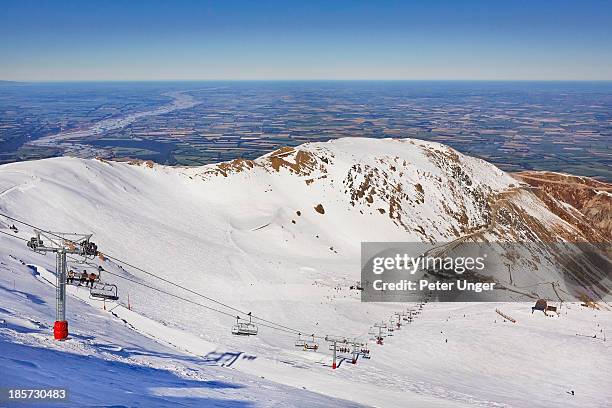 mount hutt ski fields - ski new zealand ストックフォトと画像