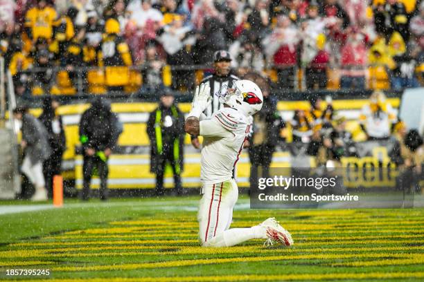 James Conner Rushing Pittsburgh Field Club Photos and Premium High Res Pictures - Getty Images