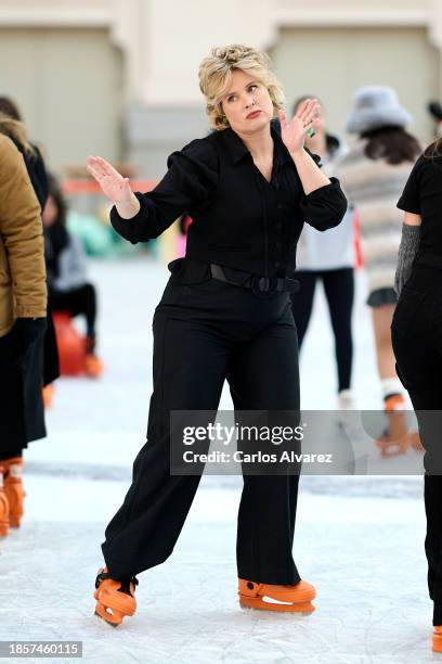 Tania Llasera enjoys ice skating during the "¡Amazon Y La Fábrica de la Navidad!" inauguration at the Cibeles Palace on December 15, 2023 in Madrid,...