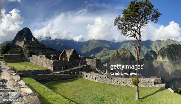 machu picchu in peru - inca stockfoto's en -beelden
