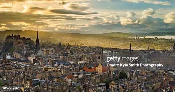 old town split by the light - edinburgh old town stock pictures, royalty-free photos & images