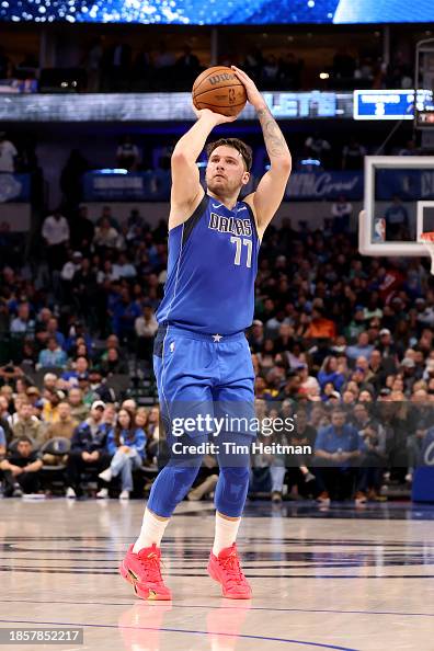 Donchic Luka Doncic of the Dallas Mavericks takes a jump shot against the ...