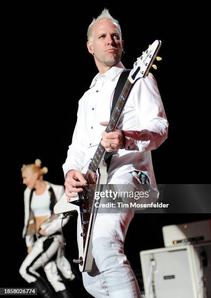 Gwen Stefani and Tom Dumont of No Doubt perform at Sleep Train Pavilion on July 21, 2009 in Concord, California.