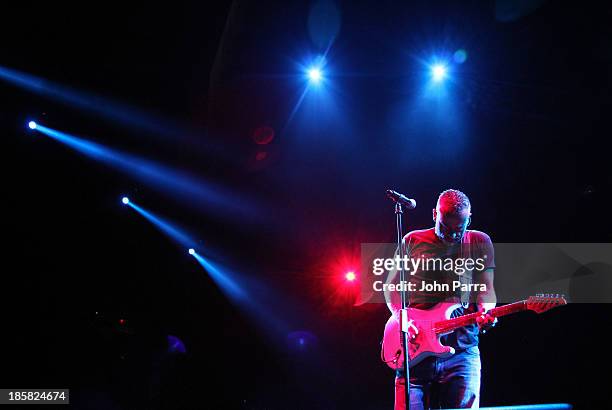 Eros Ramazotti performs at American Airlines Arena on October 24, 2013 in Miami, Florida.