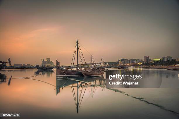 stagnancy - dhow doha stock pictures, royalty-free photos & images